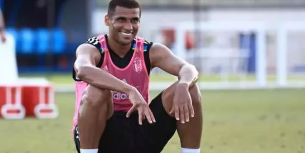 Beşiktaş'ın stoperi Arabistan'a gidiyor