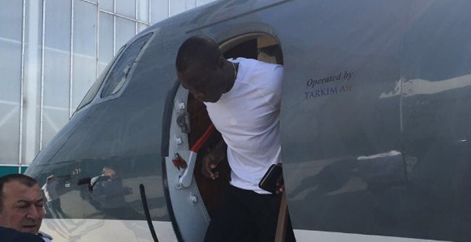 Beşiktaş'ın yeni transferi Aboubakar İstanbul'a geldi