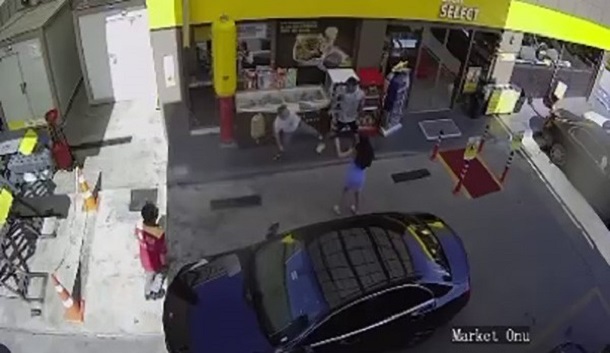 Beşiktaşlı futbolcu darbedildi! Emrecan'a saldırı görüntüleri ortaya çıktı