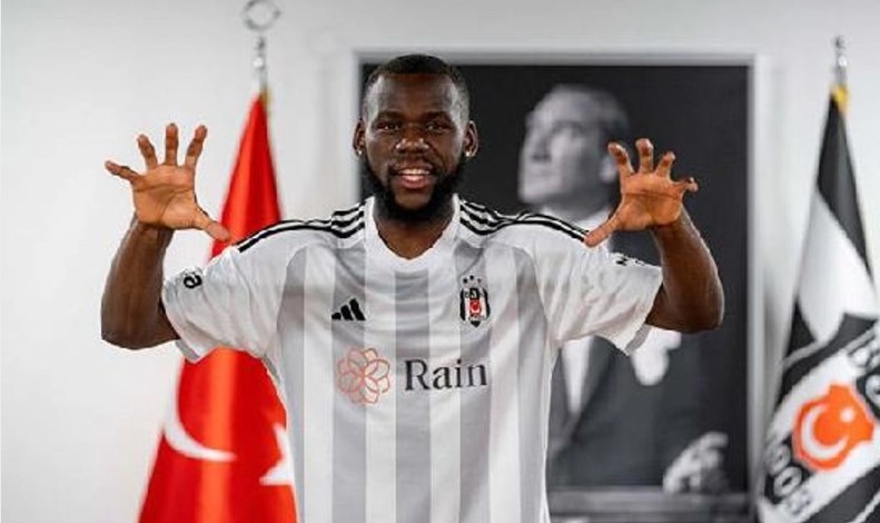Beşiktaşlı futbolcu silahlı saldırıya uğradı! Kulüpten açıklama geldi