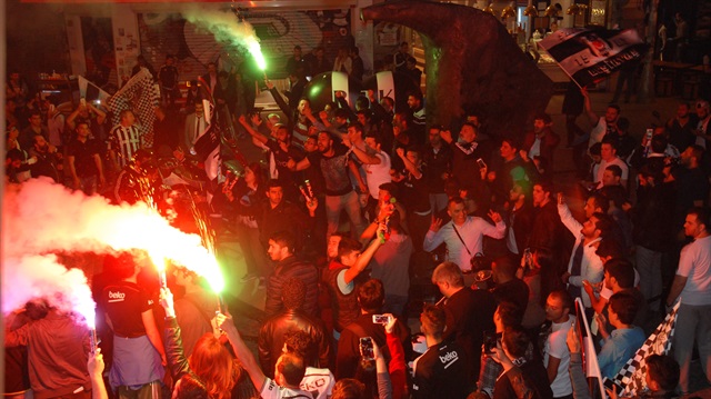 Beşiktaşlı taraftarlarda şampiyonluk coşkusu erken başladı