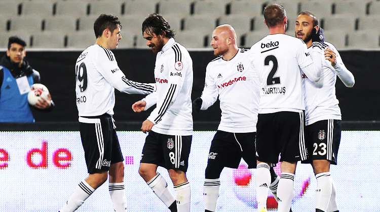 Yıldız oyuncu futbolu bırakıyor