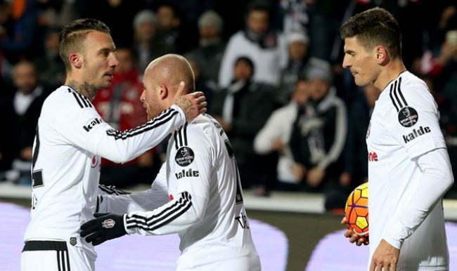 Beşiktaş'ta 3 bilinmeyenli denklem!