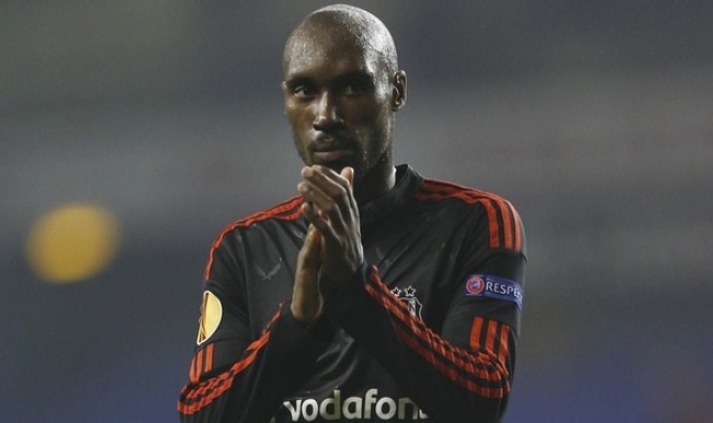 Beşiktaş'ta Atiba Hutchinson depremi!