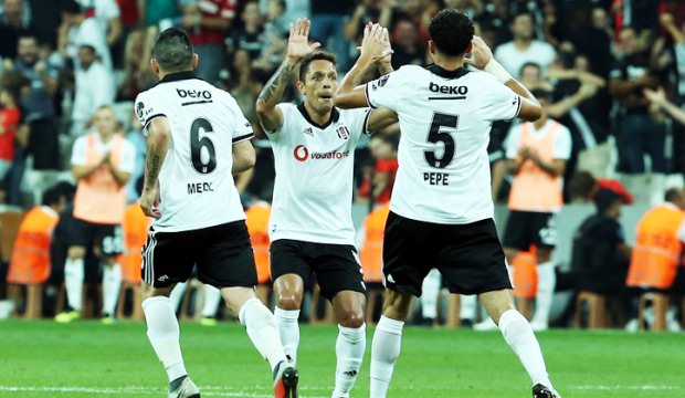 Beşiktaş'ta ayrılık! Japon takımıyla anlaştı