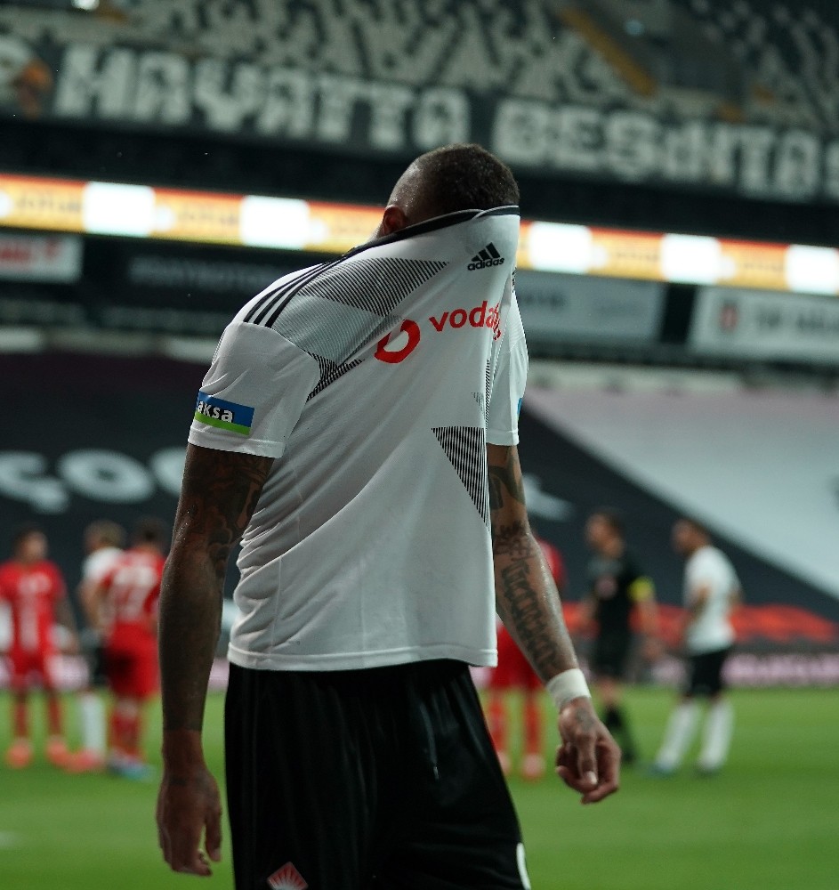Beşiktaş’ta Boateng, Denizlispor kadrosuna alınmadı! 