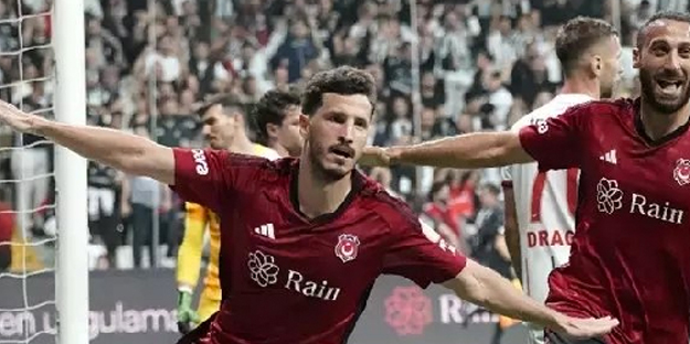 Beşiktaş'ta bu ilk kez oluyor! İmza atmadığı için topun ağzındaydı ama... Santos kararını duyurdu!