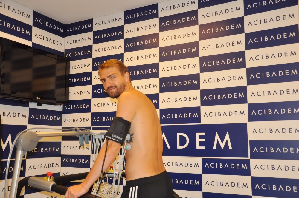 Beşiktaş’ta Caner Erkin ve teknik ekip sağlık kontrolünden geçti 