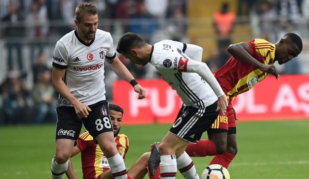 Beşiktaş'ta derbi öncesi üzücü haber