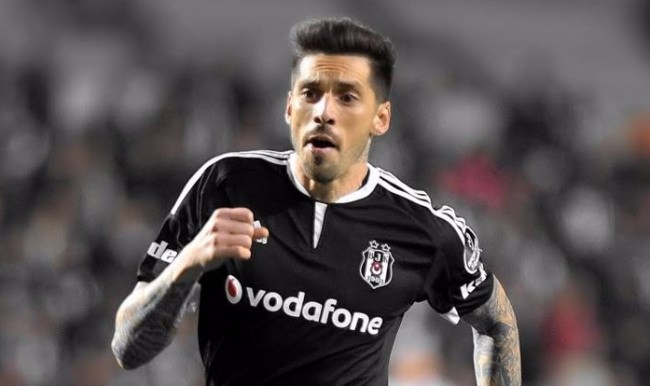 Beşiktaş'ta flaş Jose Sosa gelişmesi!