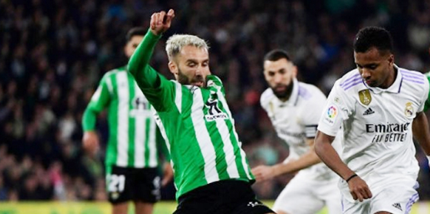 Beşiktaş’ta German: Rakipleri neredeyse Ay'a çıkacak! Beşiktaş hala stoper arayışında...