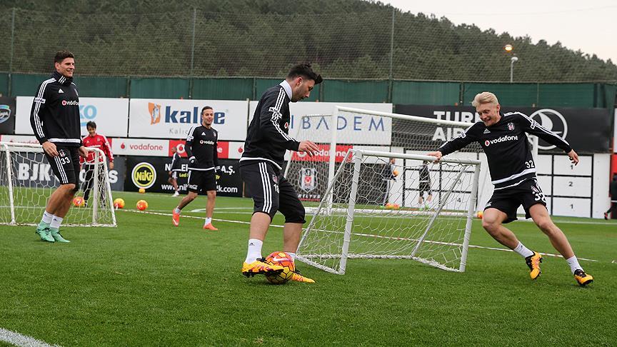 Beşiktaş'ta Gökhan Töre antrenmana katılmadı