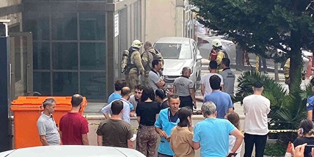 Beşiktaş'ta hastane binasında korkutan yangın