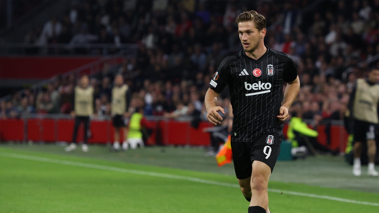 Beşiktaş'ta ilk yolcu belli oldu! Göz göre göre bu yapılır mı? Gönderin şu vasıfsız adamı artık…