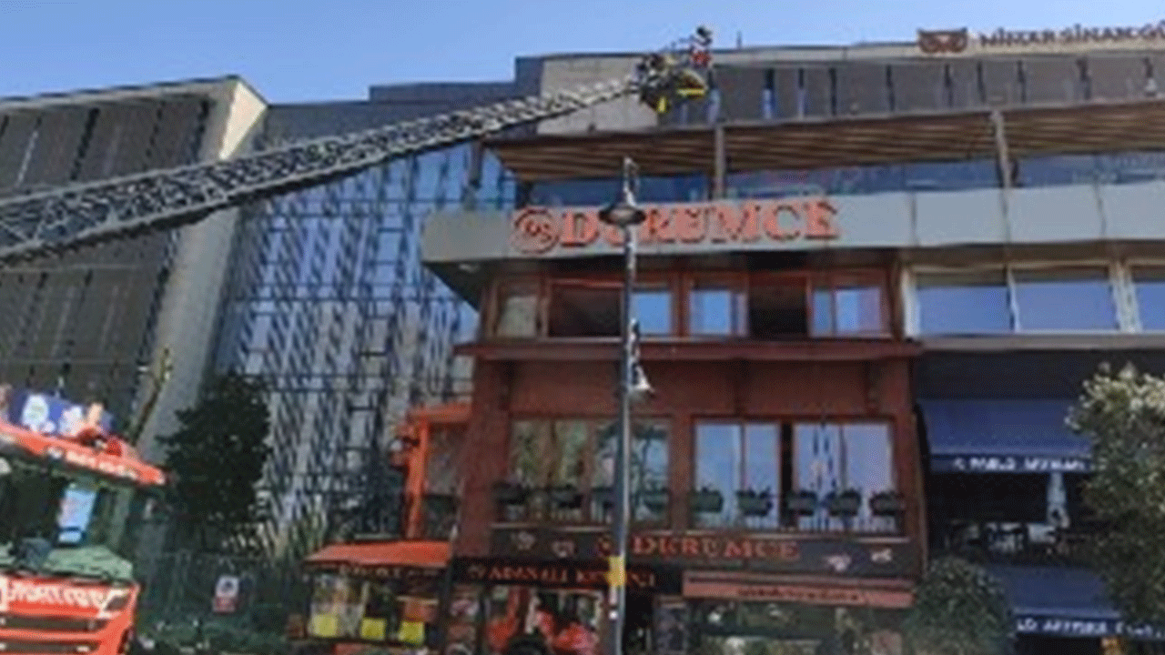 Beşiktaş'ta kafede yangın paniği!