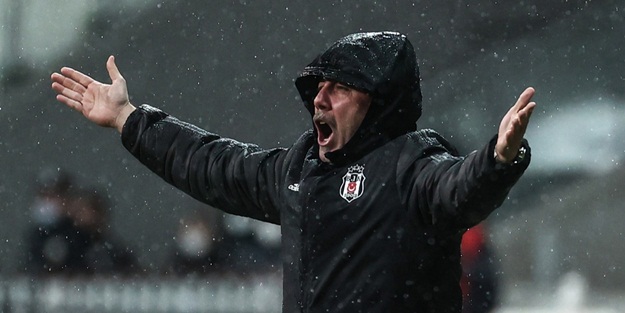 Beşiktaş'ta Sergen Yalçın depremi! Sarı kart gördü
