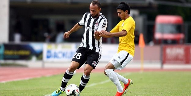 Beşiktaş'ta ilk ayrılık