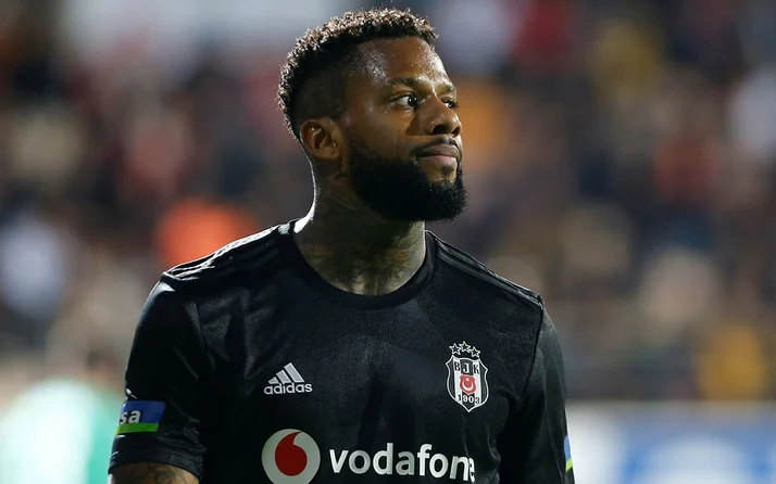 Beşiktaş'tan ayrılan Lens'in yeni adresi şok etti! Türkiye, enayiliğine doymasın