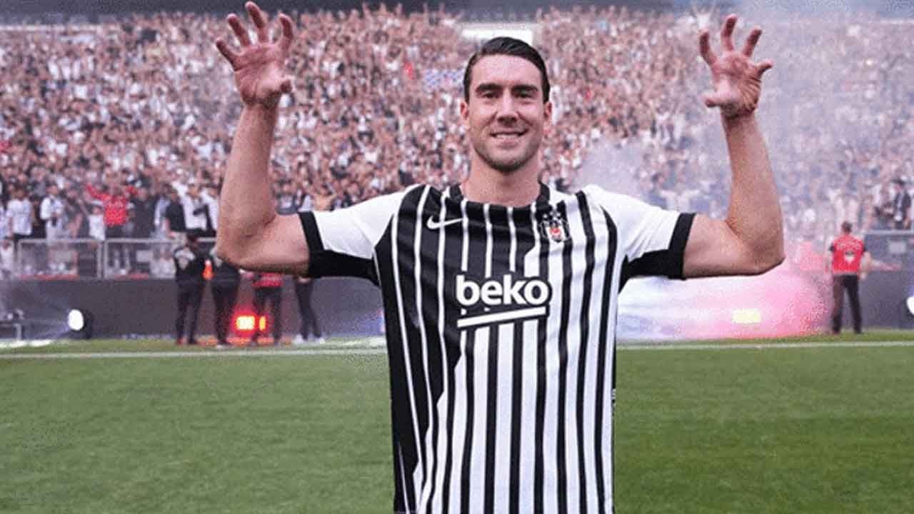 Beşiktaş'tan dev hamle! Yeni transfer kadroya dahil edildi!