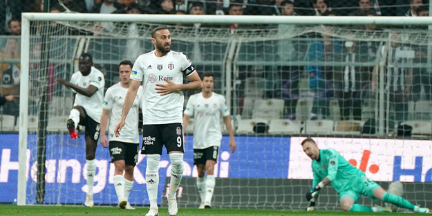 Beşiktaş'tan seriye devam.. Maç fazlasıyla Fenerbahçe'nin önüne geçti...