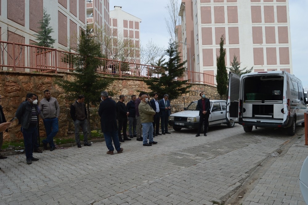 Besni’de bir şahıs evinde ölü bulundu 