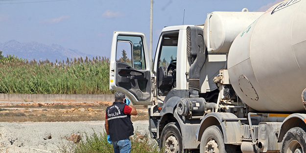 Beton mikseri şoförünü ölüm direksiyon başında yakaladı