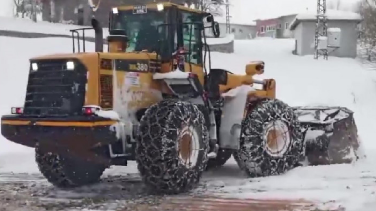 İş makinesi 'öğrenci servisi’ oldu