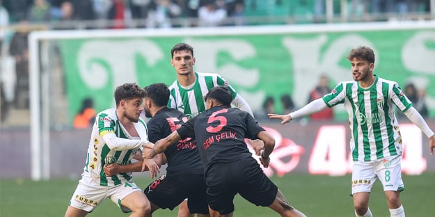 Beyaz Grup’ta tarihi skandal: Bursaspor ve Diyarbekirspor maçında bunu da yaptılar!
