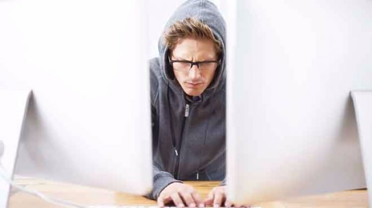 Beyaz hackerlık eğitimi için ilk hamle geliyor