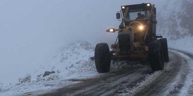 Beyaz örtü, 295 yerleşim birimine geçit vermiyor