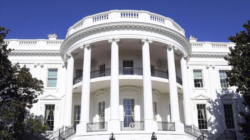 Beyaz Saray, CDC Direktörü Redfield'in, okulların açılması konulu Kongre oturumuna katılmasını engelledi