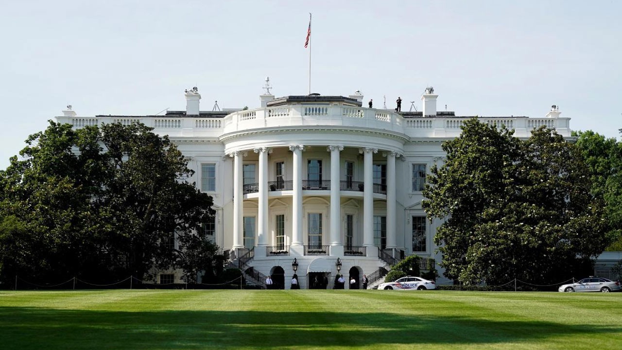 Beyaz Saray yakınlarında hareketli dakikalar