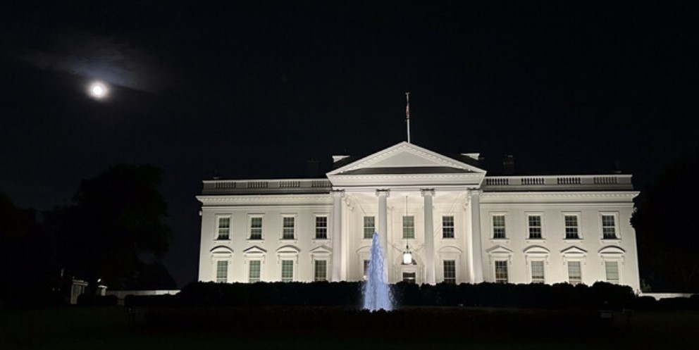 Beyaz Saray'da büyük panik! Bilinmeyen cisim tespit edildi, ekipler devrede