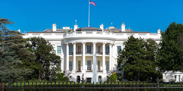 Beyaz Saray'da koronavirüs alarmı