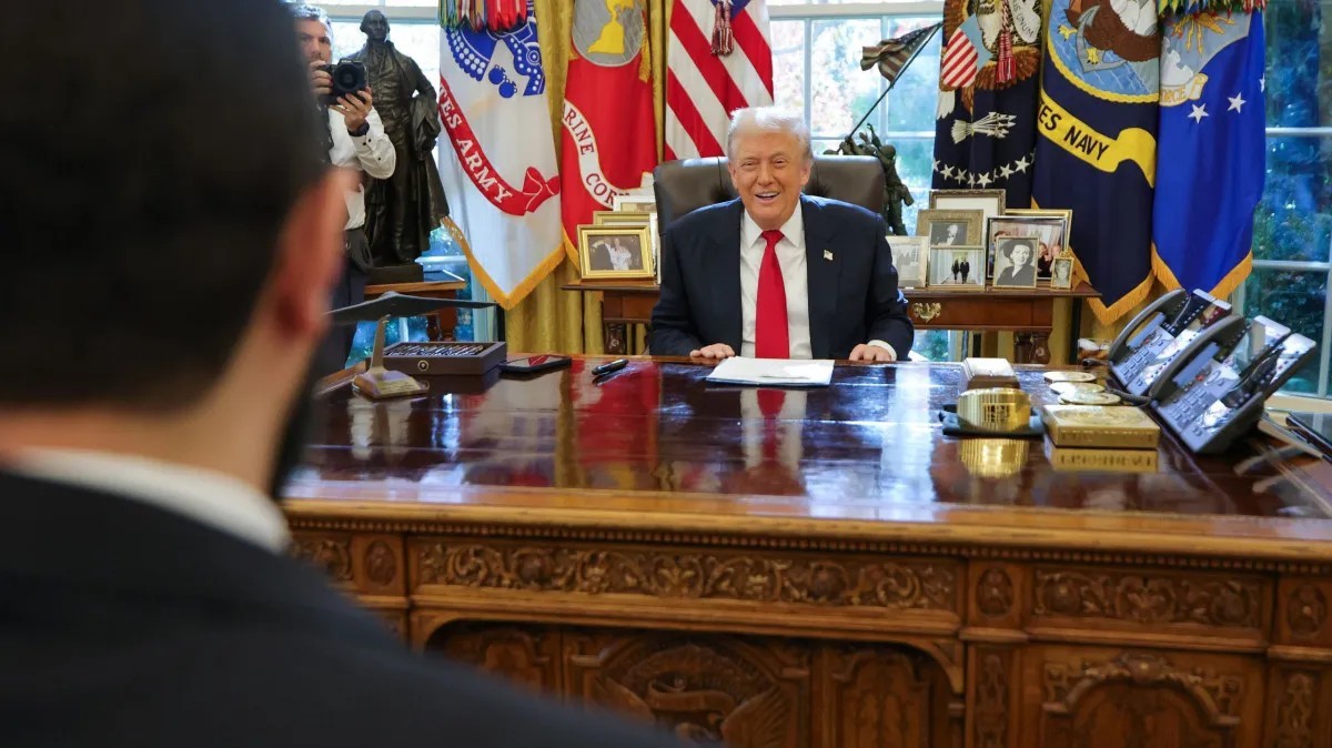 Beyaz Saray'da tarihi zirve: Şara, Trump'la görüşen ilk Suriye lideri oldu