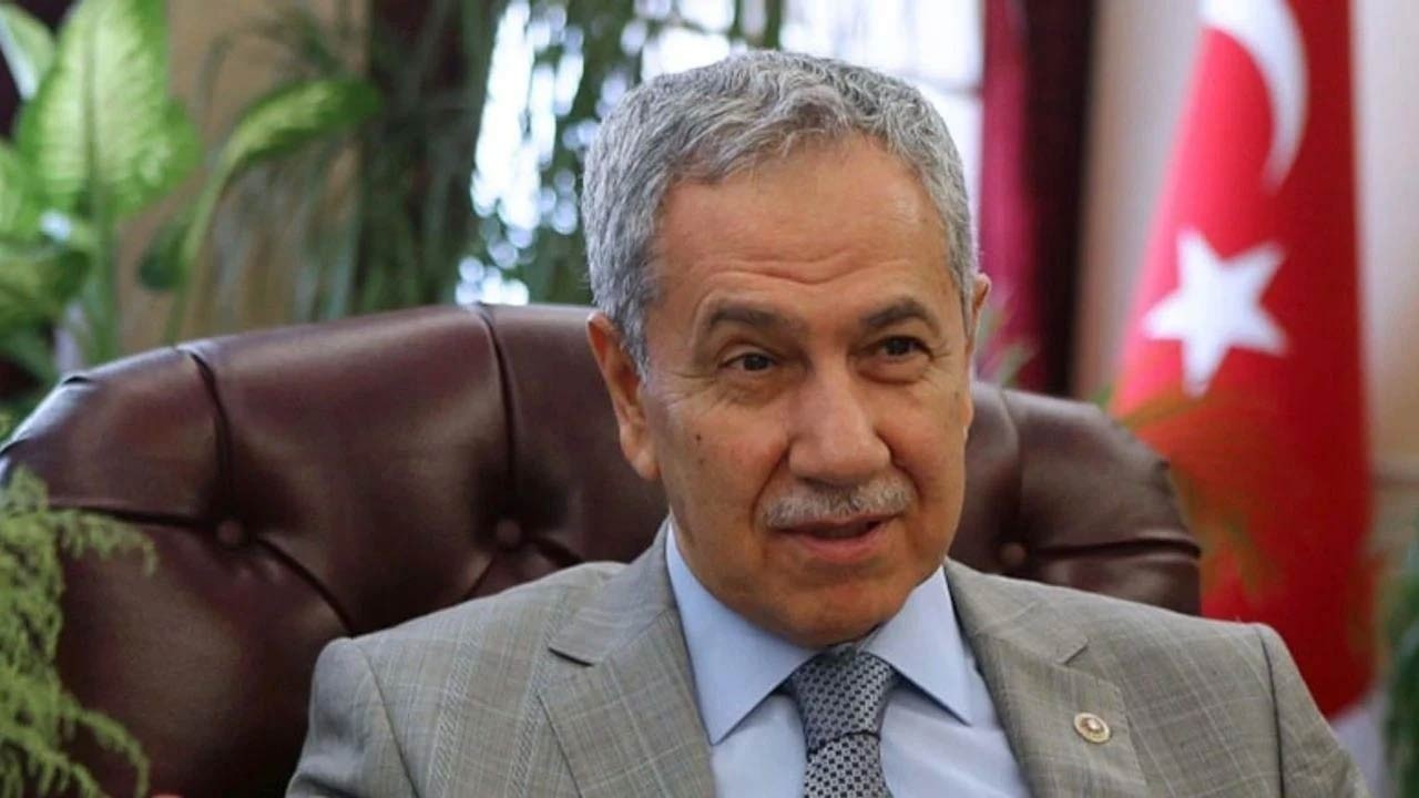 "Beyaz taşları ayıklamadığımız sürece…’ Bülent Arınç'a tepkiler sürüyor