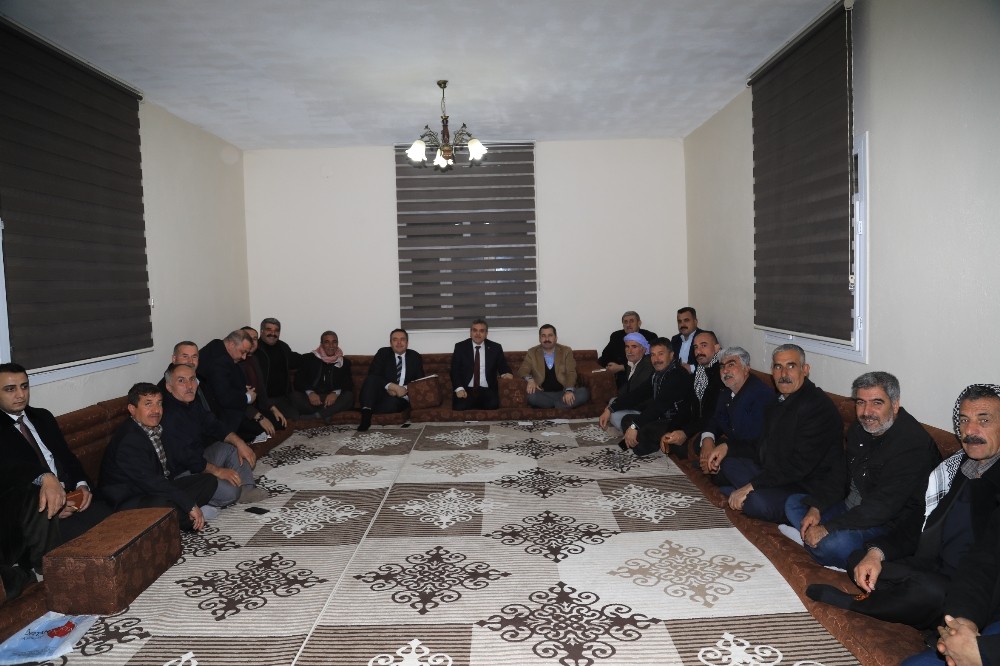 Beyazgül Karaköprü’de muhtarları dinledi 