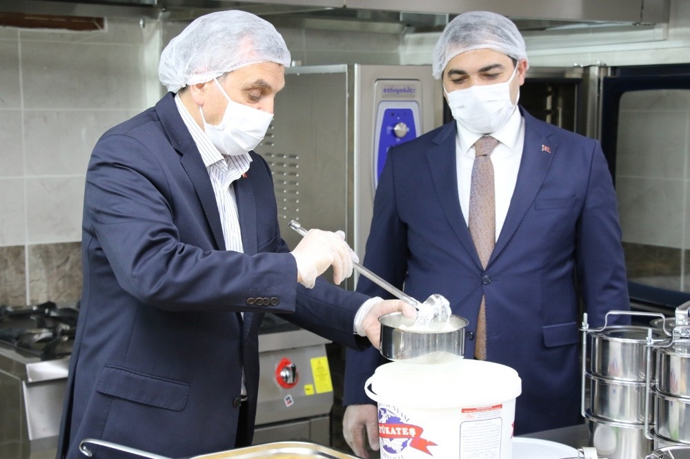 Beyazgül sosyal yardım kompleksini inceledi 