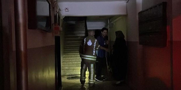 Beykoz'da yıldırım düşen binada yangın çıktı!