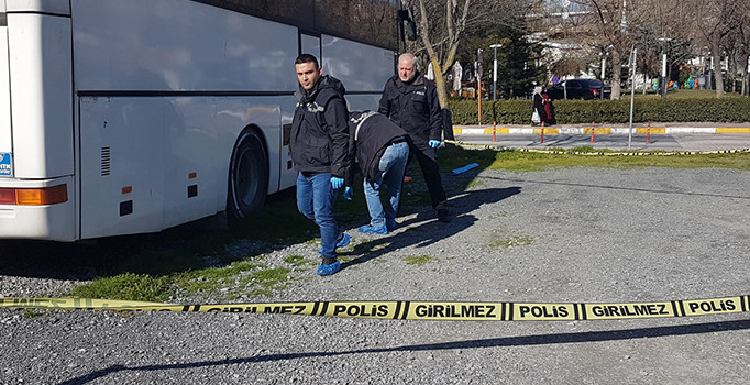 Beylikdüzü'nde boş arazide intihar girişiminde bulundu