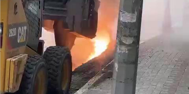 Beylikdüzü'nde çevredekileri korkutan patlama