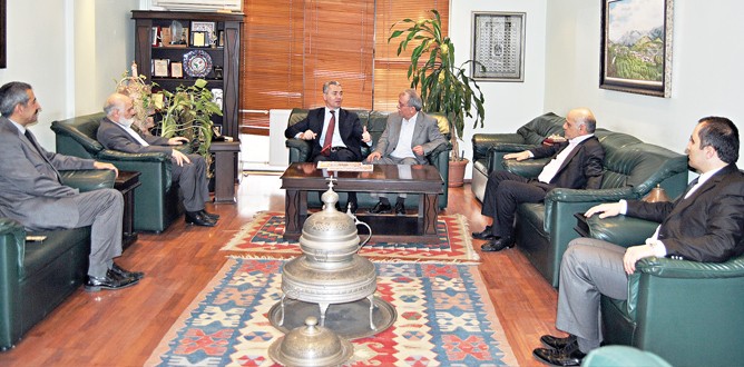 Beylikdüzü’nde dev tesisler yükseliyor