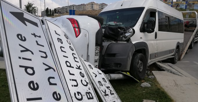 Beylikdüzü’nde feci kaza: 1’i ağır 2 kişi yaralandı