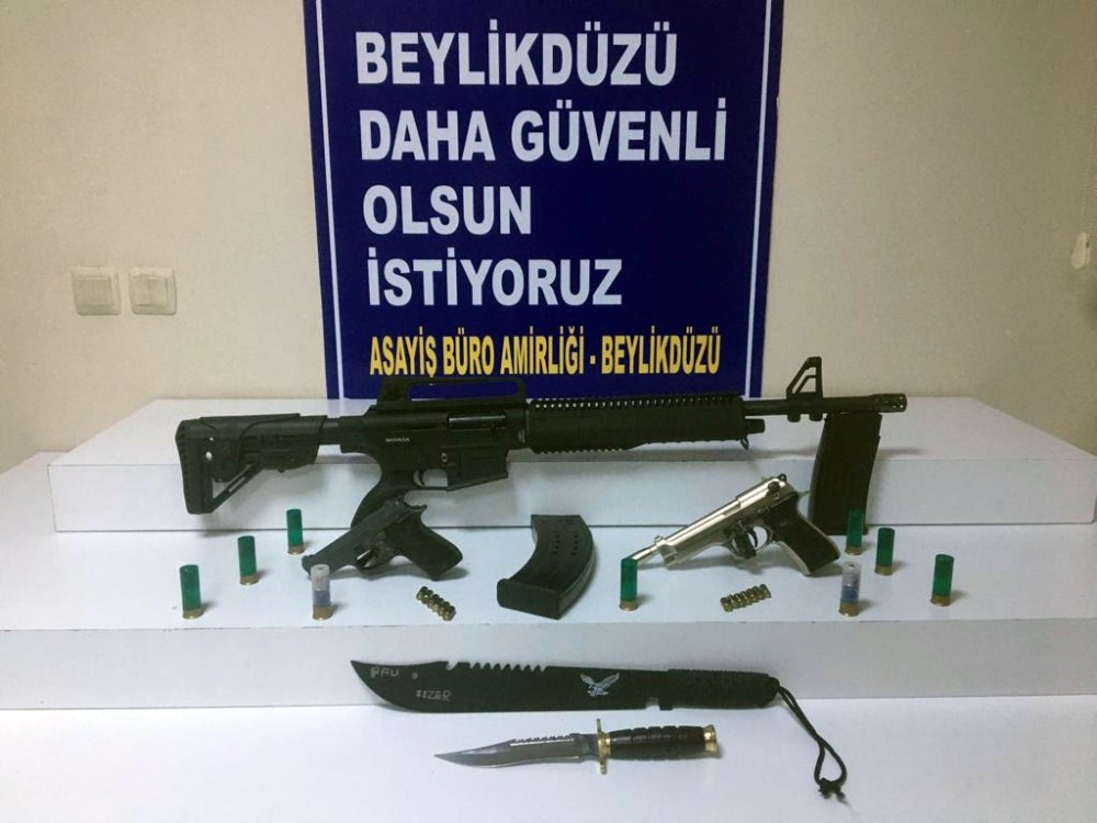 Beylikdüzü’nde gasp yapan şüpheliler yakalandı 