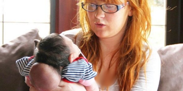 Beyni kafatasının dışında doğdu