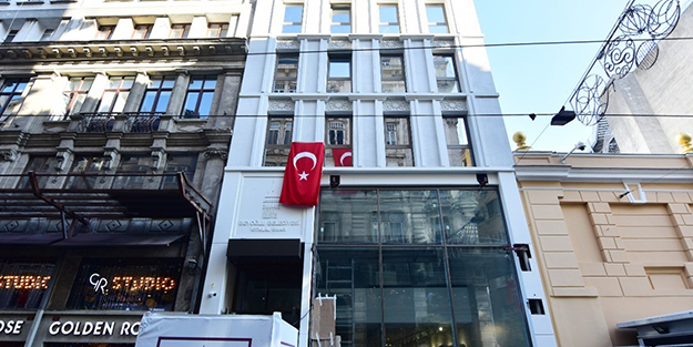 Beyoğlu Belediye Başkanı'ndan İmamoğlu'na '5 yıl' göndermesi