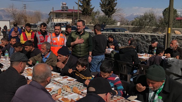 Beyoğlu Belediyesi her gün 15 bin depremzedeye iftar ve sahur yemeği verecek