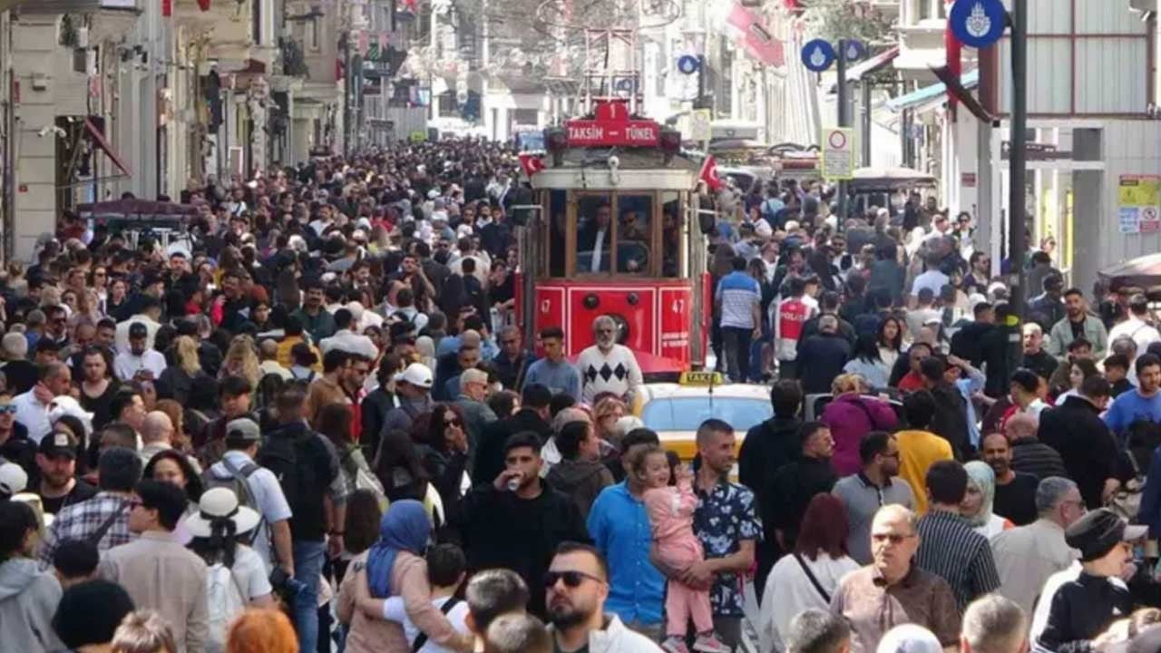 Beyoğlu Kaymakamlığı duyurdu! 24 saat boyunca yasaklandı