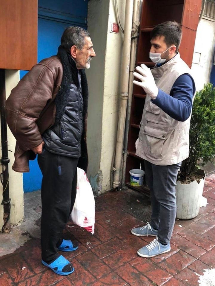 Beyoğlu Vefa Destek Grubu hasta ve yaşlıların hizmetinde 