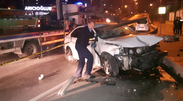 Beyoğlu’nda kaza yapan sürücü aracını bırakıp kaçtı